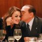 Юная любовница тянет Берлускони под венец