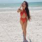 Ванесса Хадженс с возлюбленным Коулом Такером на пляже Мексиканского залива во Флориде