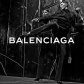 Неожиданный образ: Жизель Бундхен для Balenciaga предстала с короткой стрижкой