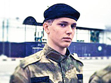 Внук пугачевой воевал. Внук пугачевой воевал. Дени байсаров. Внук пугачевой чеченец. Внук пугачевой никита.