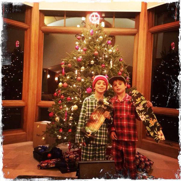 rs_600x600-141224174855-600.Britney-Spears-Instagram-Christmas.ms.122414
