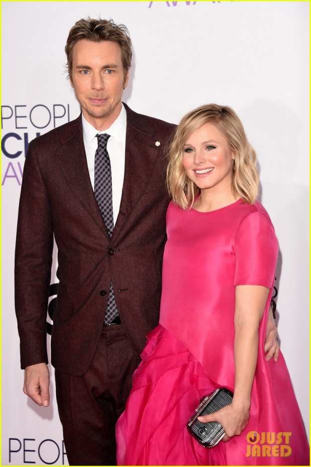 kristen-bell-peoples-choice-awards-post-baby-03