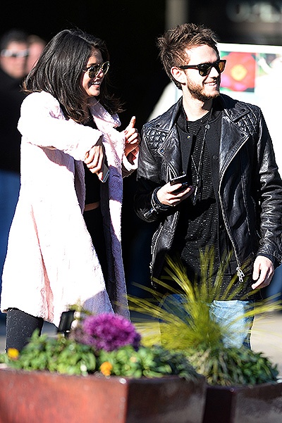 EXCLUSIVE: INF - Selena Gomez Leaves A Restaurant With New Boyfriend Zedd