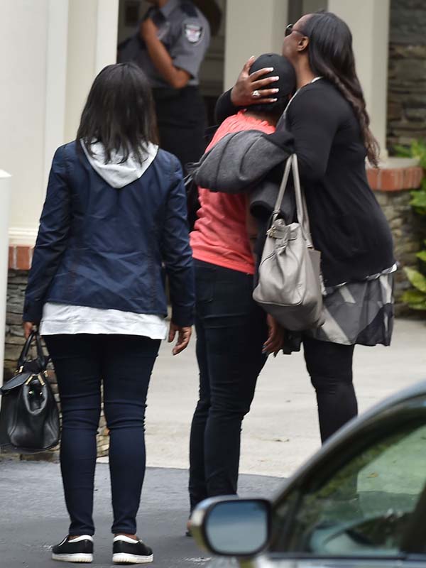 FAMEFLYNET - Friends And Family Seen Visiting Bobbi Kristina At Peachtree Christian Hospice Care In Duluth