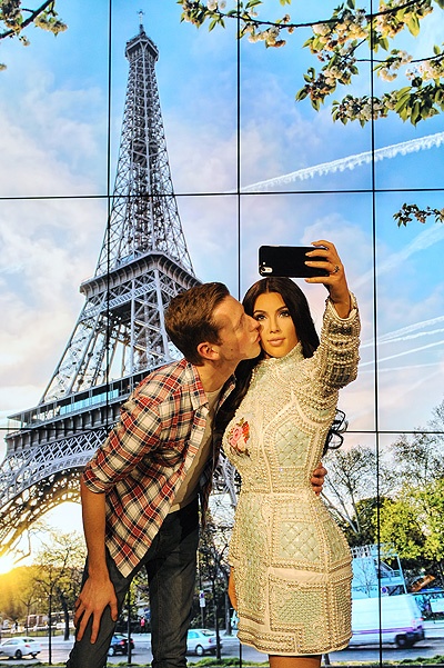 Madame Tussauds Unveil Kim Kardashian Selfie Taking Wax Figure