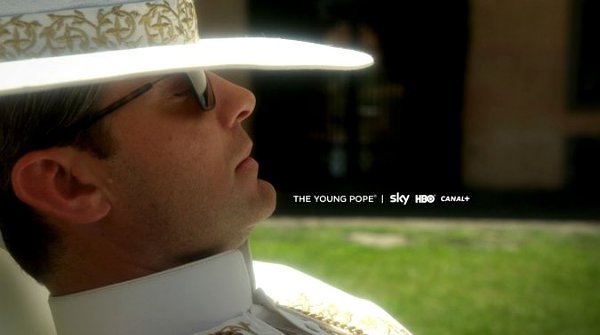 first-look-at-jude-law-as-the-young-pope-revealed