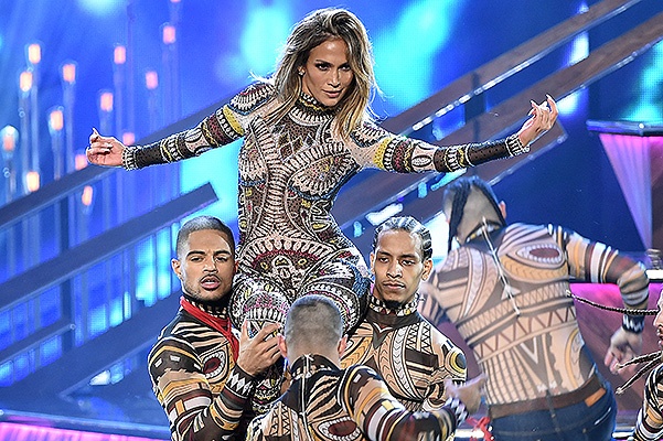LOS ANGELES, CA - NOVEMBER 22:  Host Jennifer Lopez performs onstage during the 2015 American Music Awards at Microsoft Theater on November 22, 2015 in Los Angeles, California.  (Photo by Kevin Winter/Getty Images) 