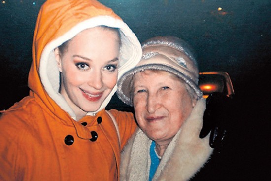 Светлана Ходченкова с любимой бабушкой