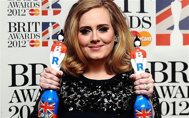 Адель лидирует в номинациях Brit Awards-2016