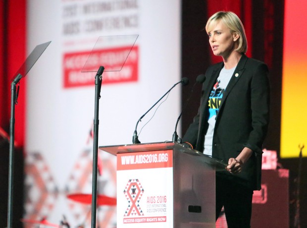 rs_1024x759-160718173804-1024.Charlize-Theron-AIDS_Conferrence-South-Africa.ms.071816