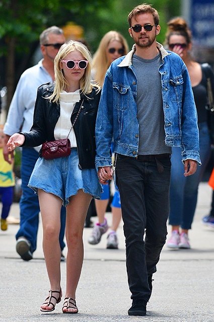 119145, Dakota Fanning seen out with boyfriend Jamie Strachan in SoHo, New York City. New York, New York - Sunday May 18, 2014. Photograph: ? PacificCoastNews. Los Angeles Office: +1 310.822.0419 London Office: +44 208.090.4079 sales@pacificcoastnews.com FEE MUST BE AGREED PRIOR TO USAGE 