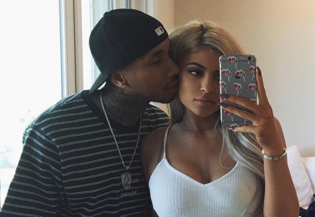 kylie-jenner-pregnant-with-tyga-s-baby-star-seen-at-obgyn