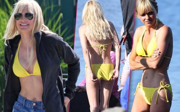 Anna-faris-tiny-yellow-bikini-filming-pp