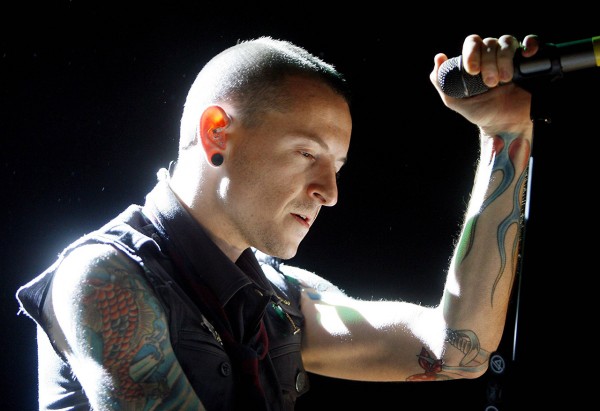 Похороны, как концерт: в США простились с Честером Беннингтоном из Linkin Park - 1