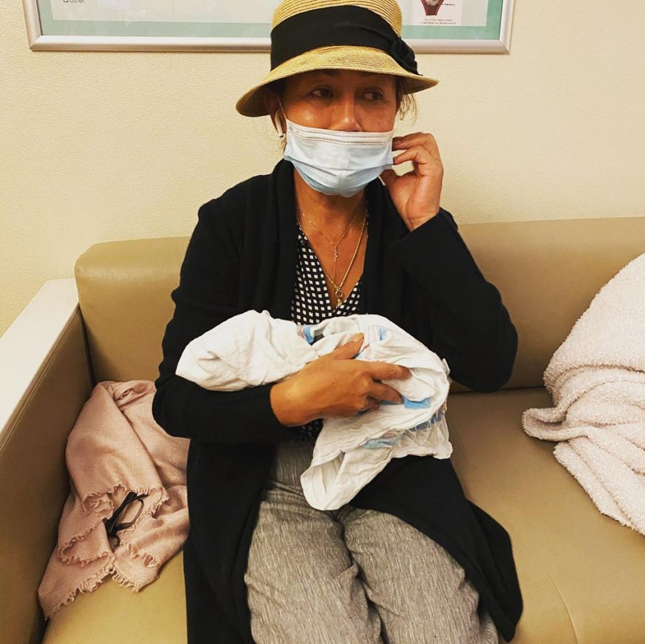 Крисси Тайген опубликовала откровенный пост о трагической потери сына на 20 й недели беременности