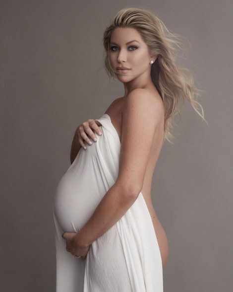 Беременная Стасси Шредер опубликовала фото живота на 38 й неделе беременности