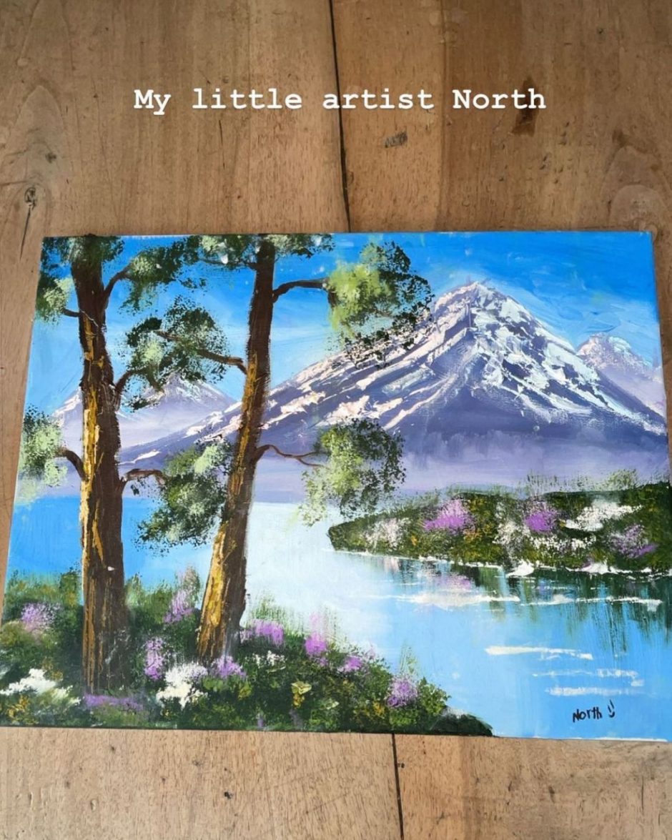 Ким Кардашьян показала картину, нарисованную ее 7 летней дочерью, которая заставила многих восхититься перед талантом девочки