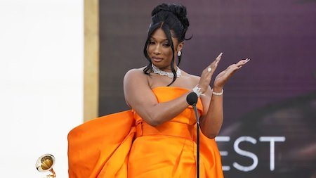 Лучшая артистка 2021 года: кто такая Megan Thee Stallion, получившая Грэмми