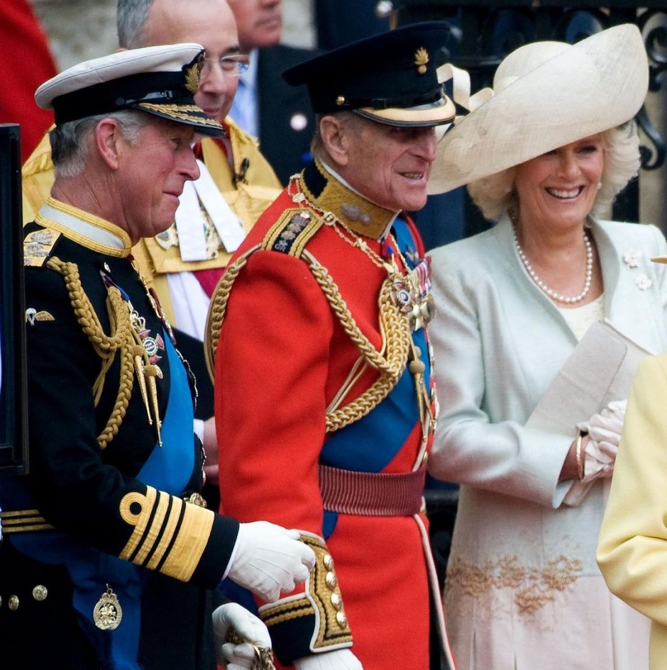 Члены Британской Королевской семьи опубликовали архивные фото, ранее невиданные публикой