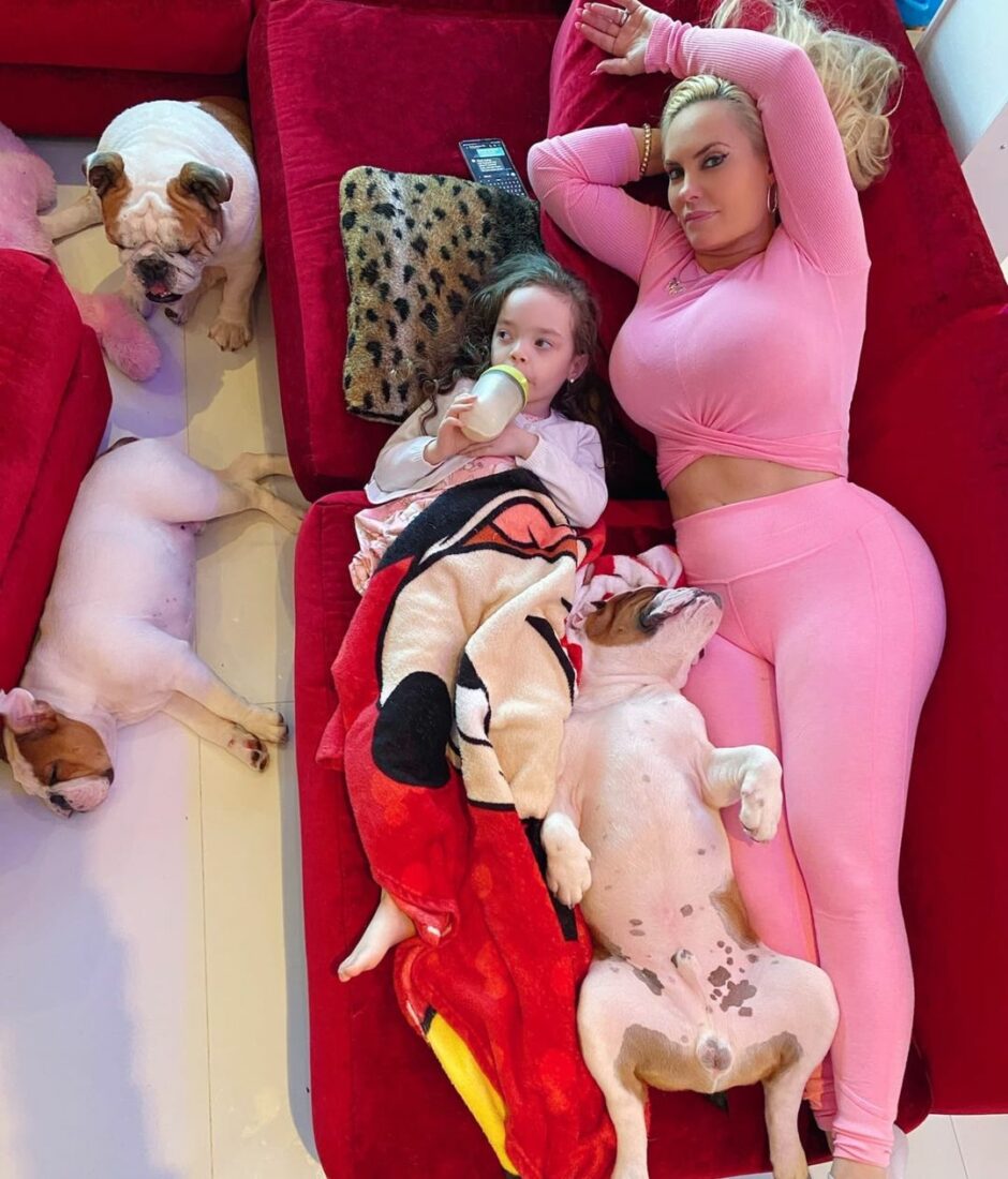Коко Остин до сих пор кормит грудью свою 5-летнюю дочь Шанель - 2
