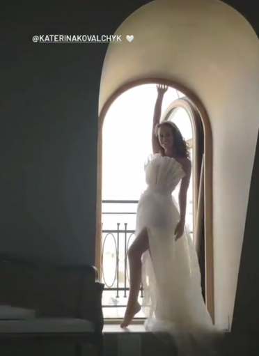 Девушка Гарика Харламова в свадебном платье: неужели пара собралась пожениться? - 2