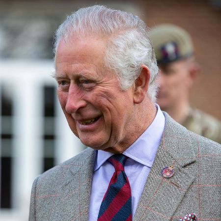Неужели мир: Принц Чарльз впервые за долгое время положительно отозвался о принце Гарри - 1