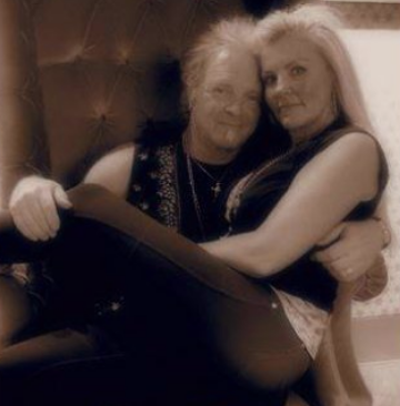 Жена барабанщика Aerosmith Джоуи Крамера Линда умерла в возрасте 55 лет - 1