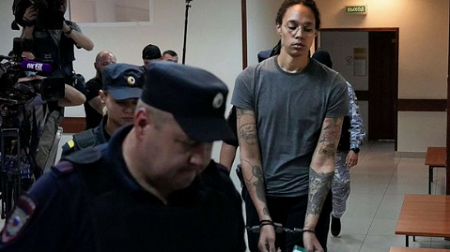Бриттни Грайнер признана российским судом виновной в хранении наркотиков и приговорена к 9 годам тюрьмы - 1