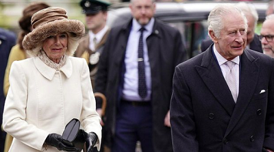 Король Карл III и королева Камилла не приедут во Францию из-за беспорядков по всей стране - 1