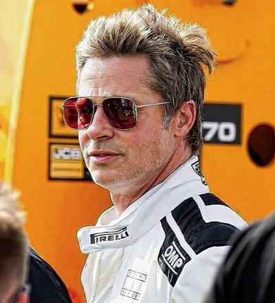 Брэд Питт за рулем гоночного авто на Гран-при Великобритании - 1