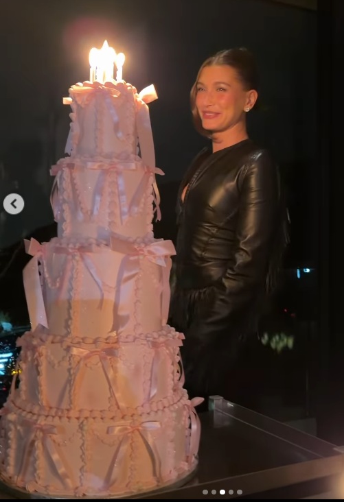 Хейли Бибер