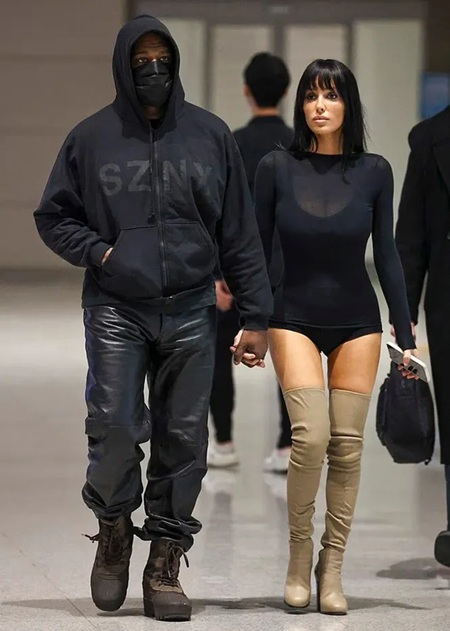 30-летняя Бьянка Цензори появилась с Канье Уэстом в аэропорту Сеула в прозрачном топе и микрошортах - 1 Канье Уэст, Бьянка Цензори