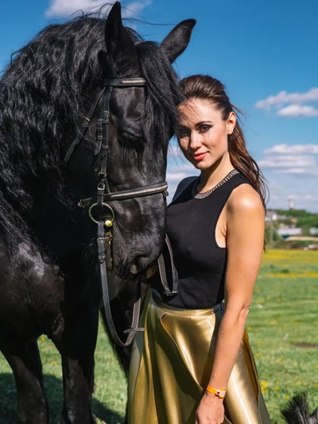 Елена Товстик, Роман Товстик, Полина Диброва