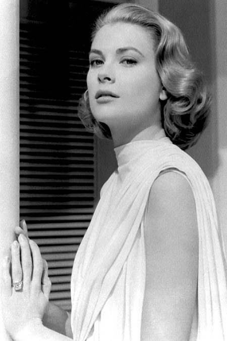 Грейс Келли с обручальным кольцом Cartier с бриллиантом 10,48 карата