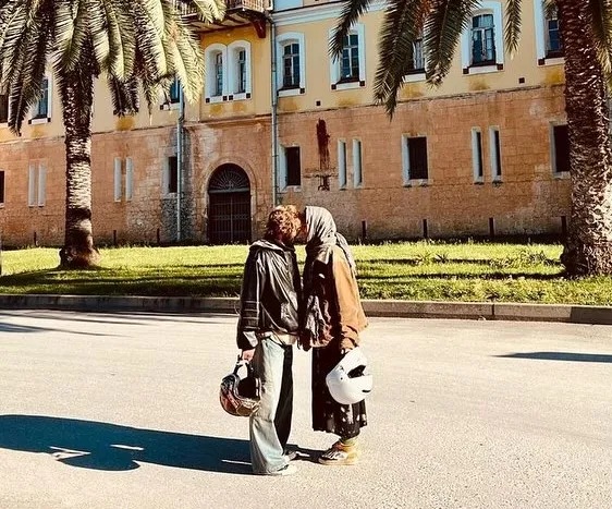 Звезда «Интернов» Илья Глинников поделился первым фото своего ребенка - 2