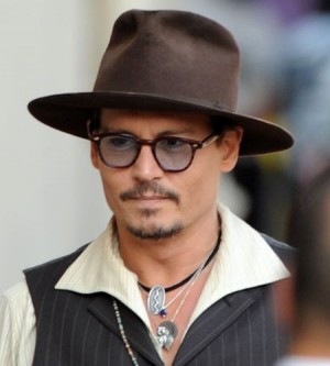 Johnny Depp snubs his fans but his lookalike steps in to save the day! LA