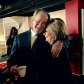 Снимок Джорджа Буша-младшего и Хиллари Клинтон вызвал неоднозначную реакцию общества