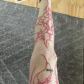 Бывшая Илона Маска сделала тату на всю ногу: фото