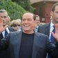 Сильвио Берлускони сломал лодыжку, выходя из машины