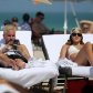 Скотт Дисик проводит День святого Валентина на пляже в Майами в объятиях Амелии Хэмлин