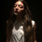 Певица Lorde отменила концертный тур из-за болезни