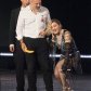 Мадонна соблазняла англичан бананом и эротичным танцем