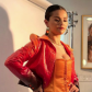 Оранжевый топ-бюстье и кожаная куртка: новый освежающий образ от Селены Гомес