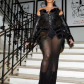 Карди Би отправилась на Парижскую неделю моды через месяц после родов