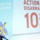 Майкл Дуглас представил в ООН книгу «Действия по разоружению: 10 вещей, которые вы можете сделать»