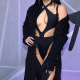Лурдес Леон в откровенном комбинезоне на показе коллаборации Mugler и H&M Лурдес Леон в откровенном комбинезоне на показе коллаборации Mugler и H&M